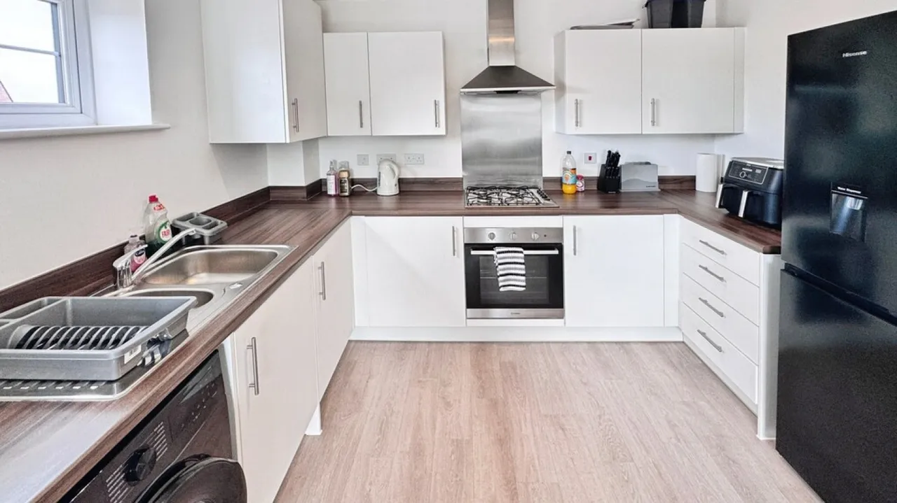 Amazon Way, Westbury, BA13, photo 4