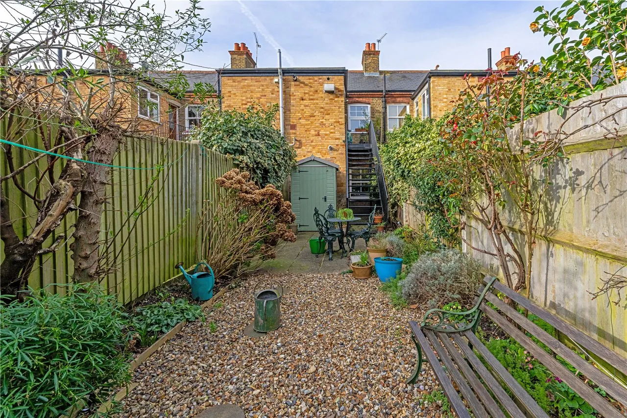 Beards Hill, Hampton, TW12 2AQ, photo 7