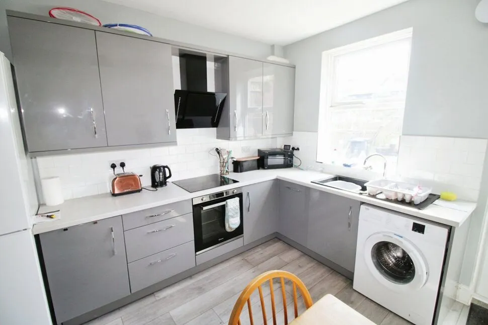 Springvale Road, Sheffield, South Yorkshire, S10, photo 2