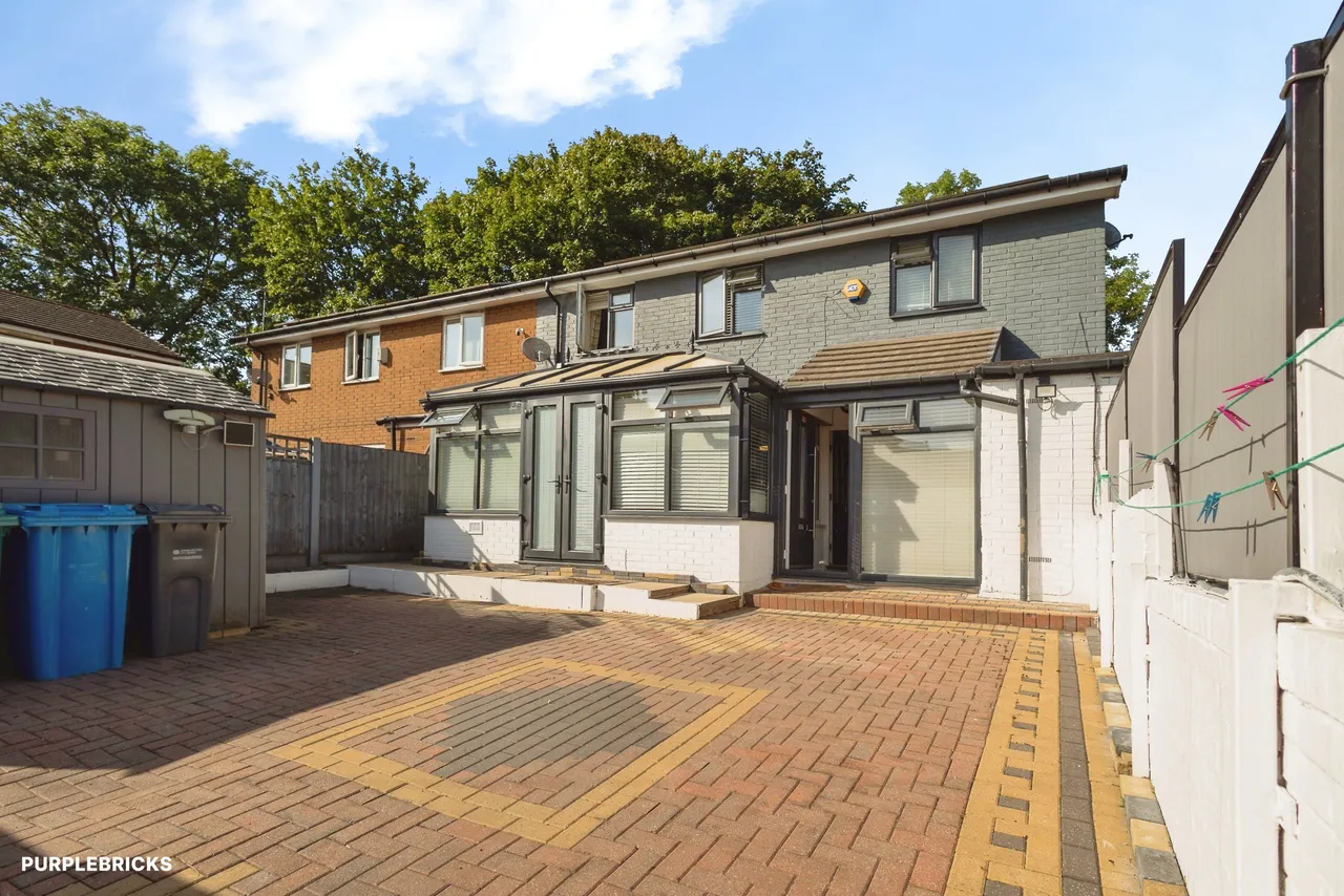 Lingdale Walk, Manchester, M40, photo 23
