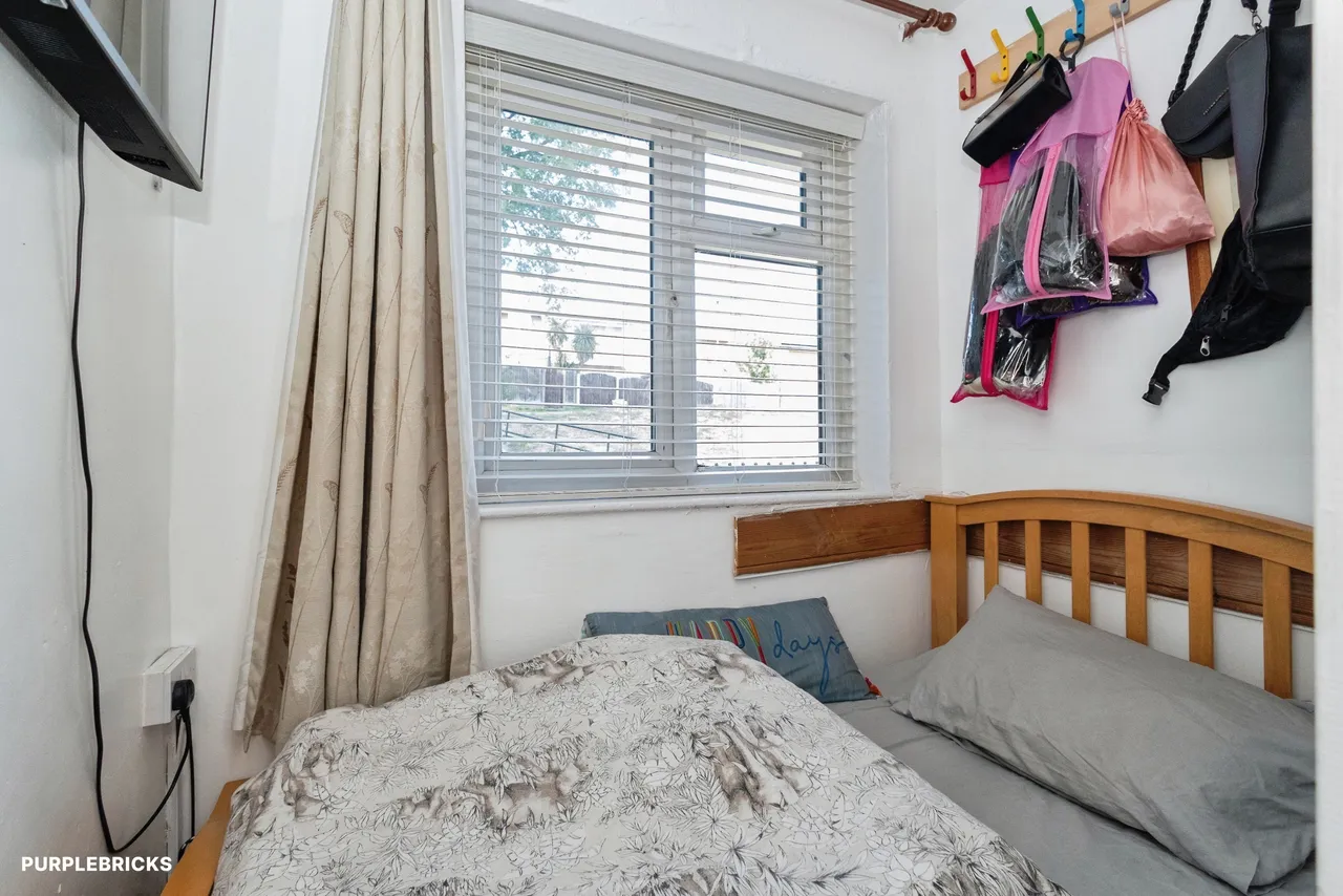 Lingdale Walk, Manchester, M40, photo 11