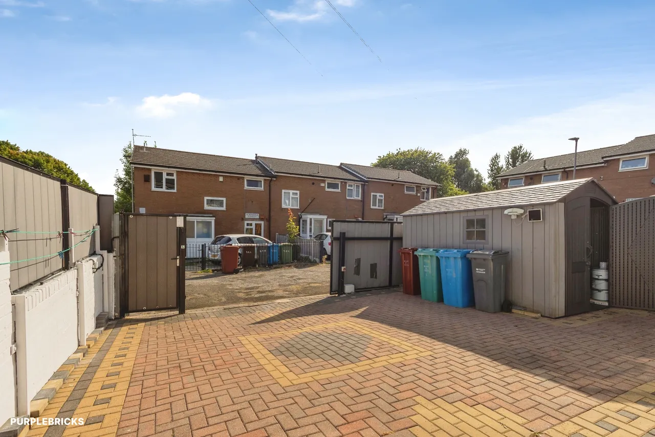 Lingdale Walk, Manchester, M40, photo 24