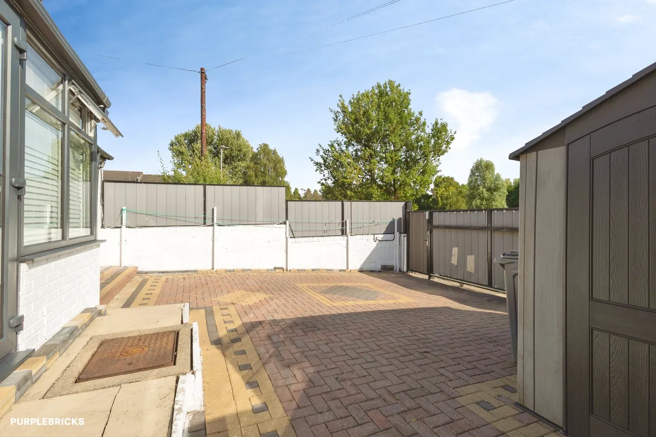 Lingdale Walk, Manchester, M40, photo 26