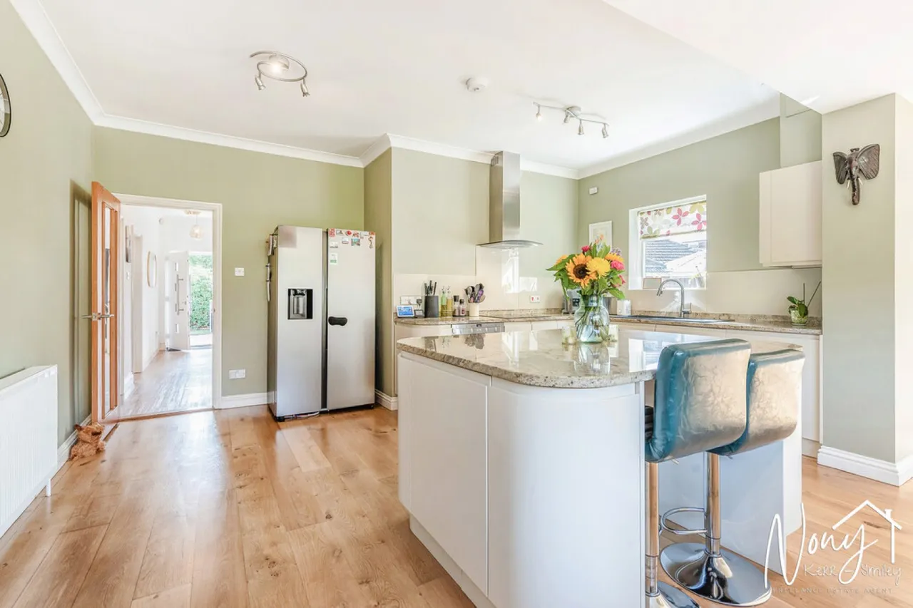 Mount Close, Bereweeke, SO22, photo 7