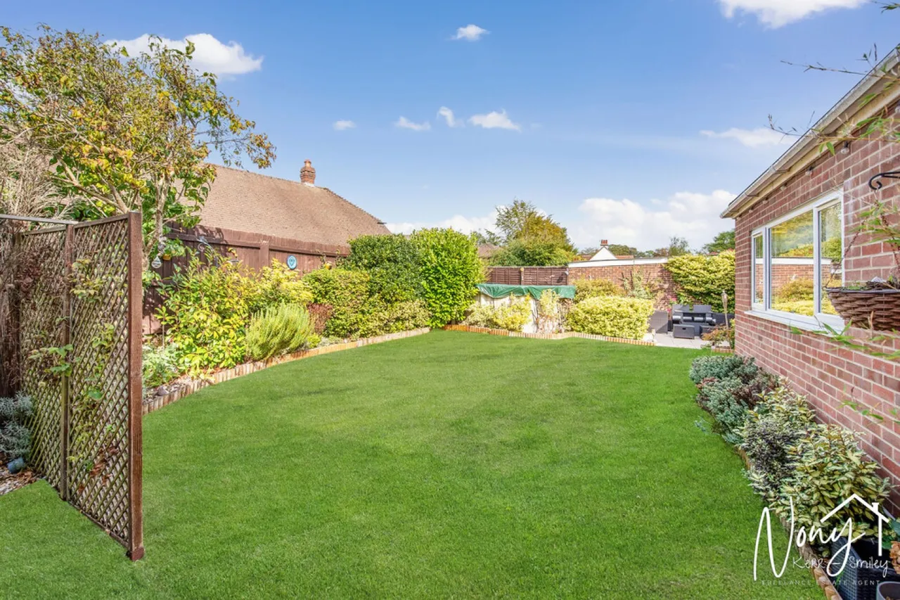 Mount Close, Bereweeke, SO22, photo 4
