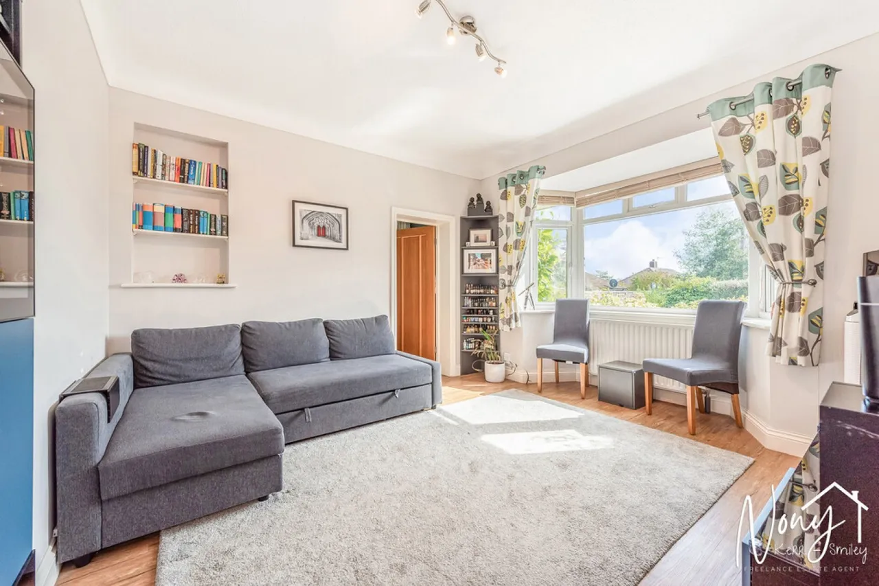 Mount Close, Bereweeke, SO22, photo 15
