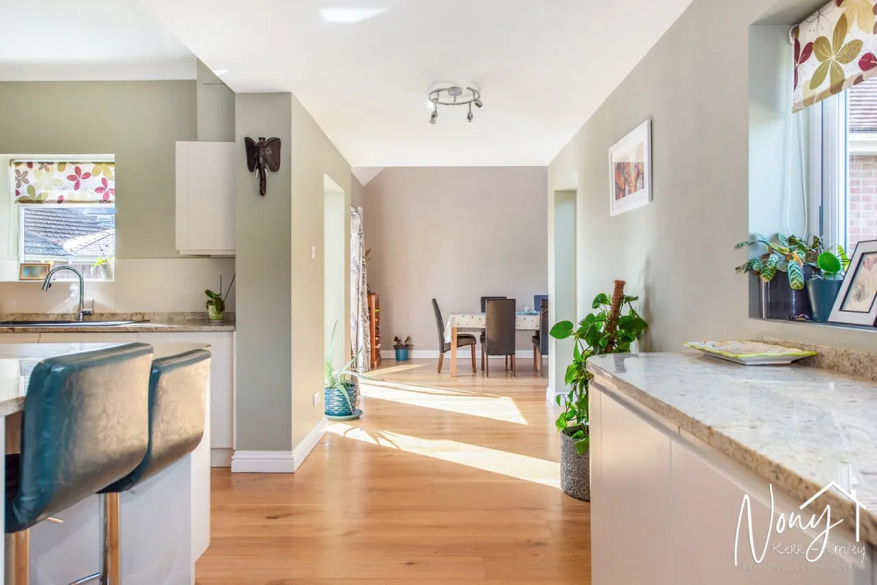 Mount Close, Bereweeke, SO22, photo 8
