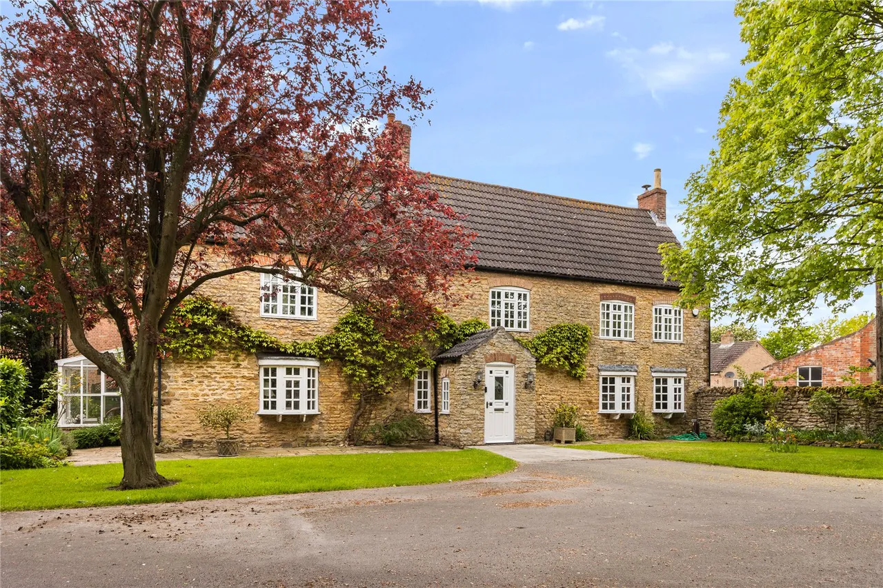 4 bed house for sale, Church Street, Hemswell