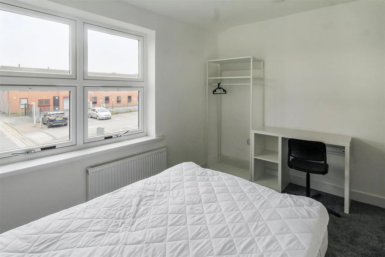 City Road, FF Front Bedroom, NG9, photo 4