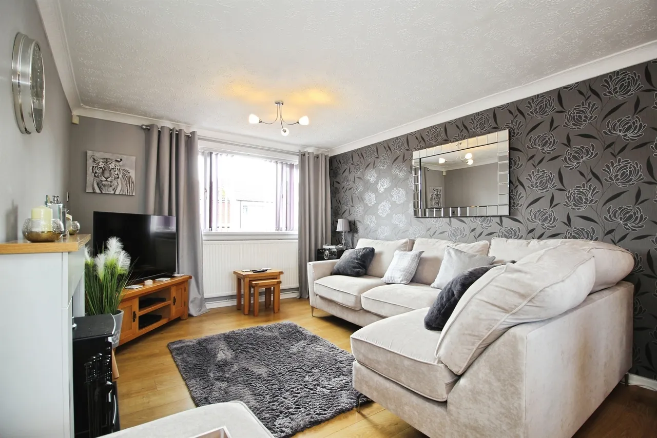 Stanks Drive, LEEDS, photo 5