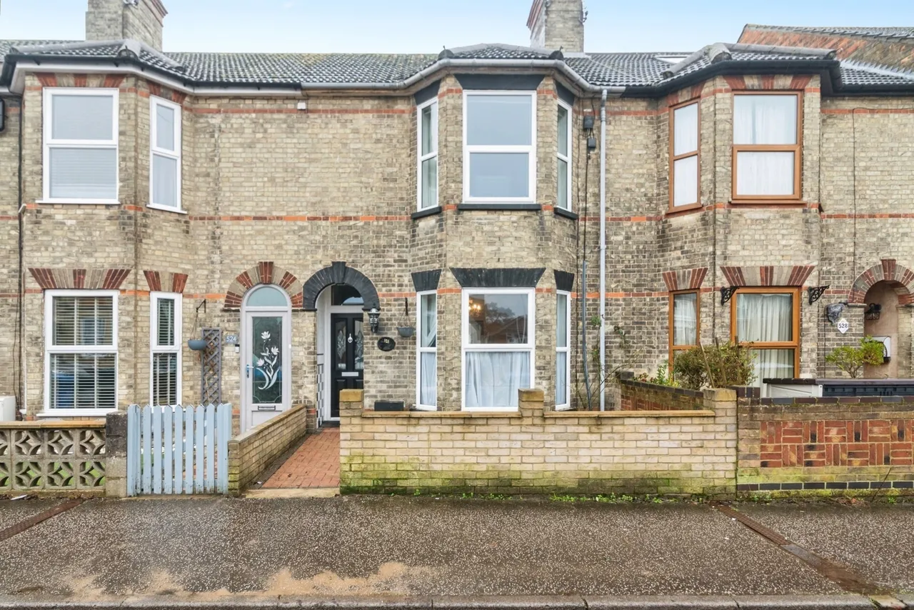 5 bed house for sale — London Road South, Lowestoft, Suffolk, NR33
