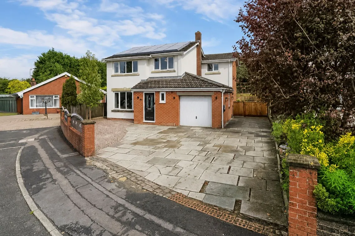4 bed house for sale, Beech Avenue, Anderton, PR6