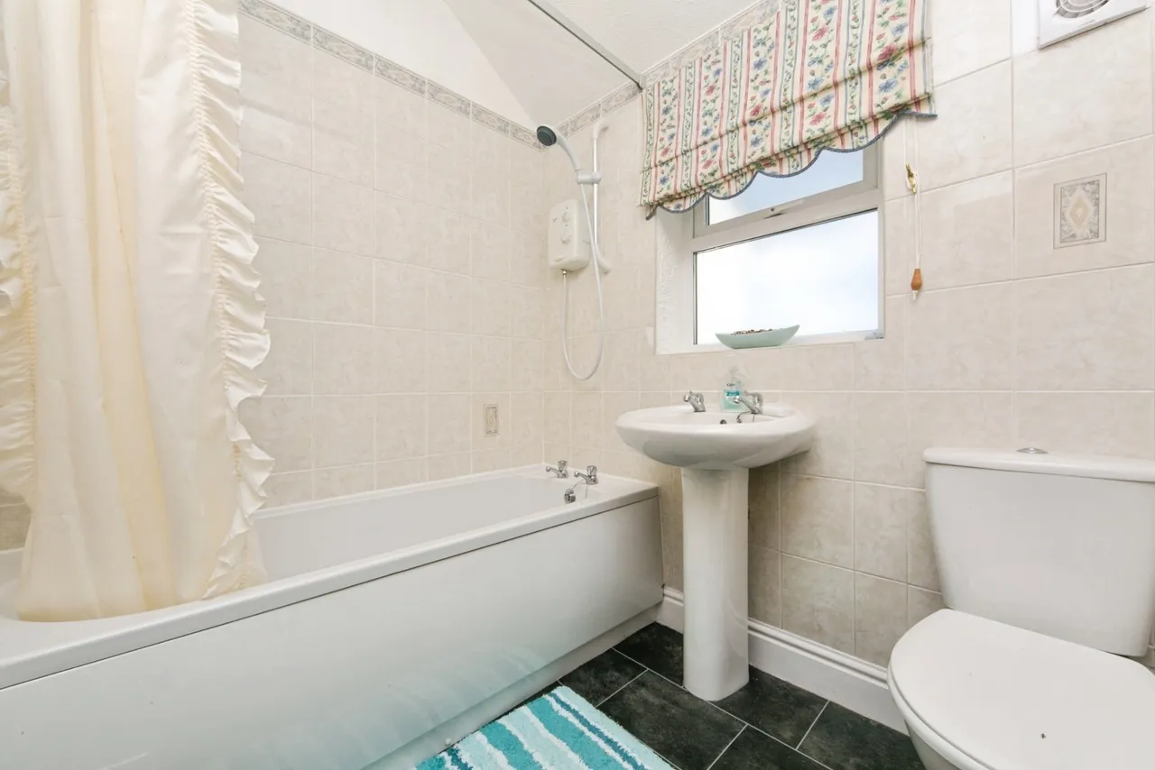 Grange Road, Colwyn Bay, LL29, photo 12