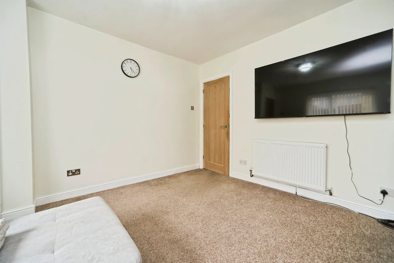 Calver Grove, Keighley, BD21, photo 5