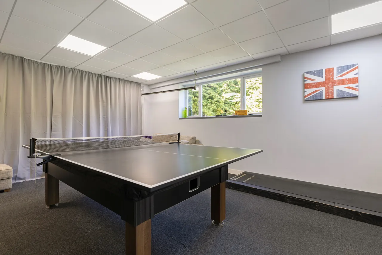 Cuttinglye Road, Crawley, RH10, photo 5