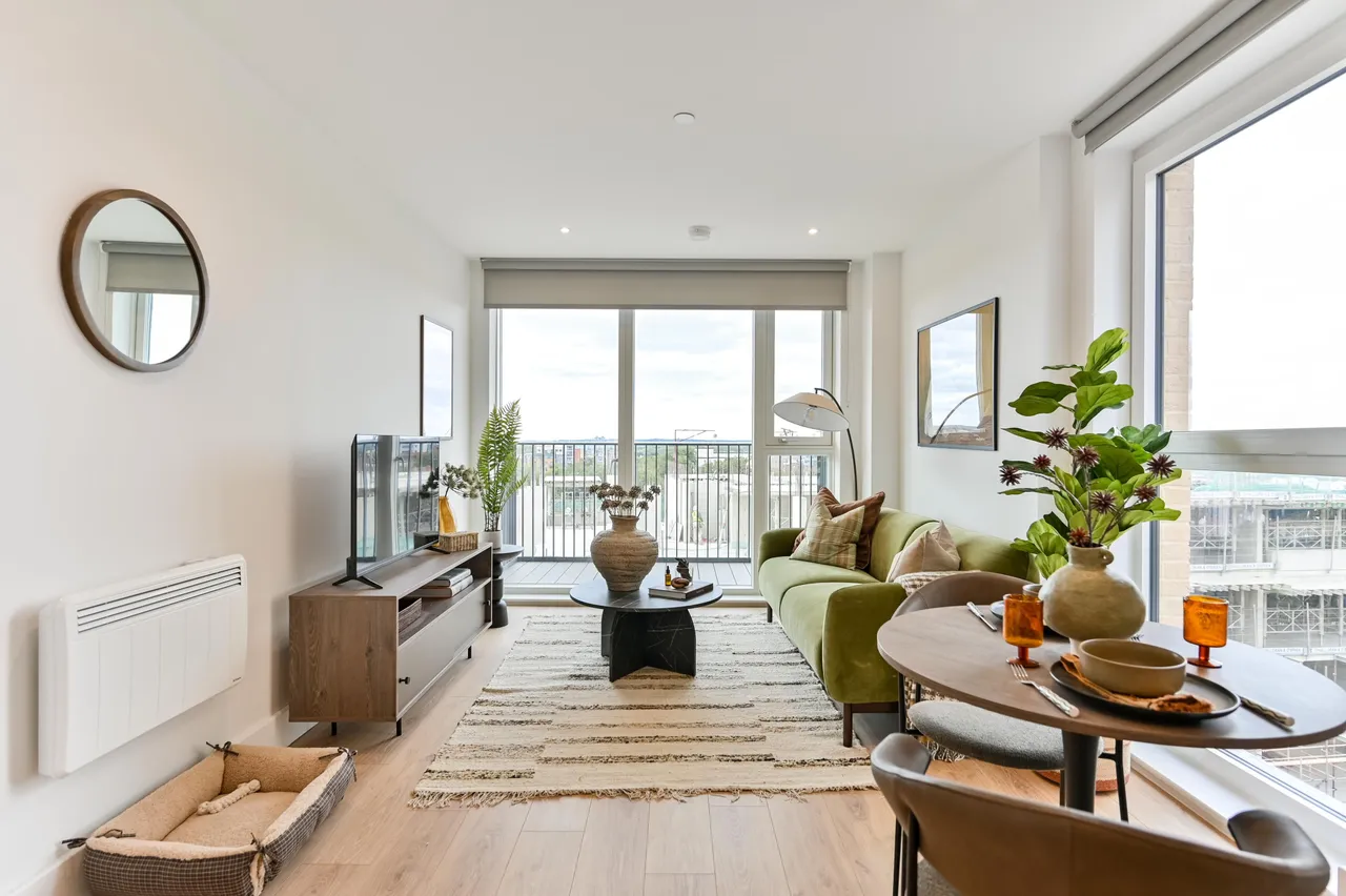 Flat 61 James Horlick House South, Refinery Square, London, photo 9
