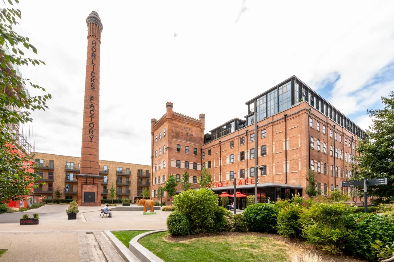 Flat 61 James Horlick House South, Refinery Square, London, photo 7
