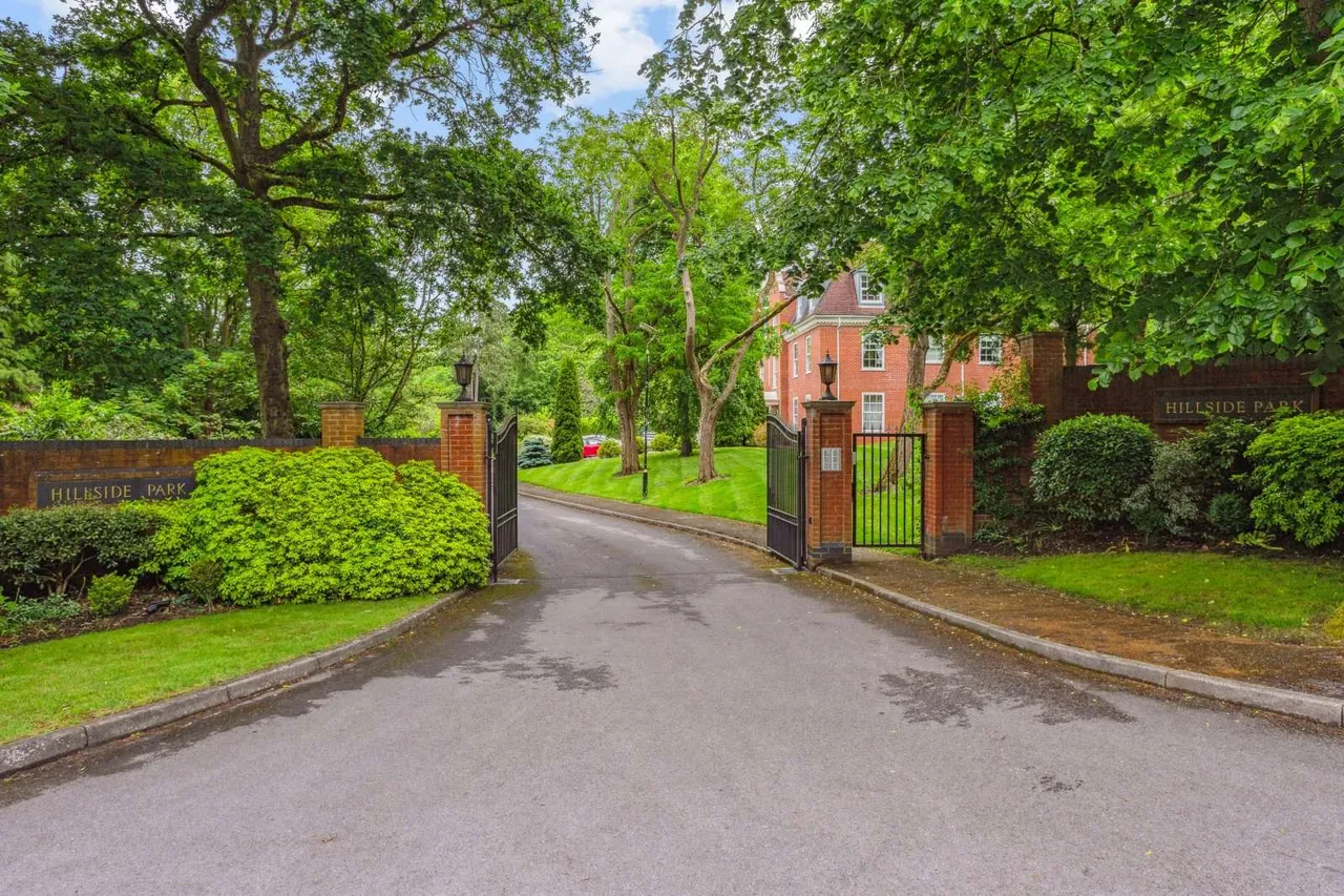 Hillside Park, Sunningdale, Ascot, Berkshire, SL5 9RP, photo 12