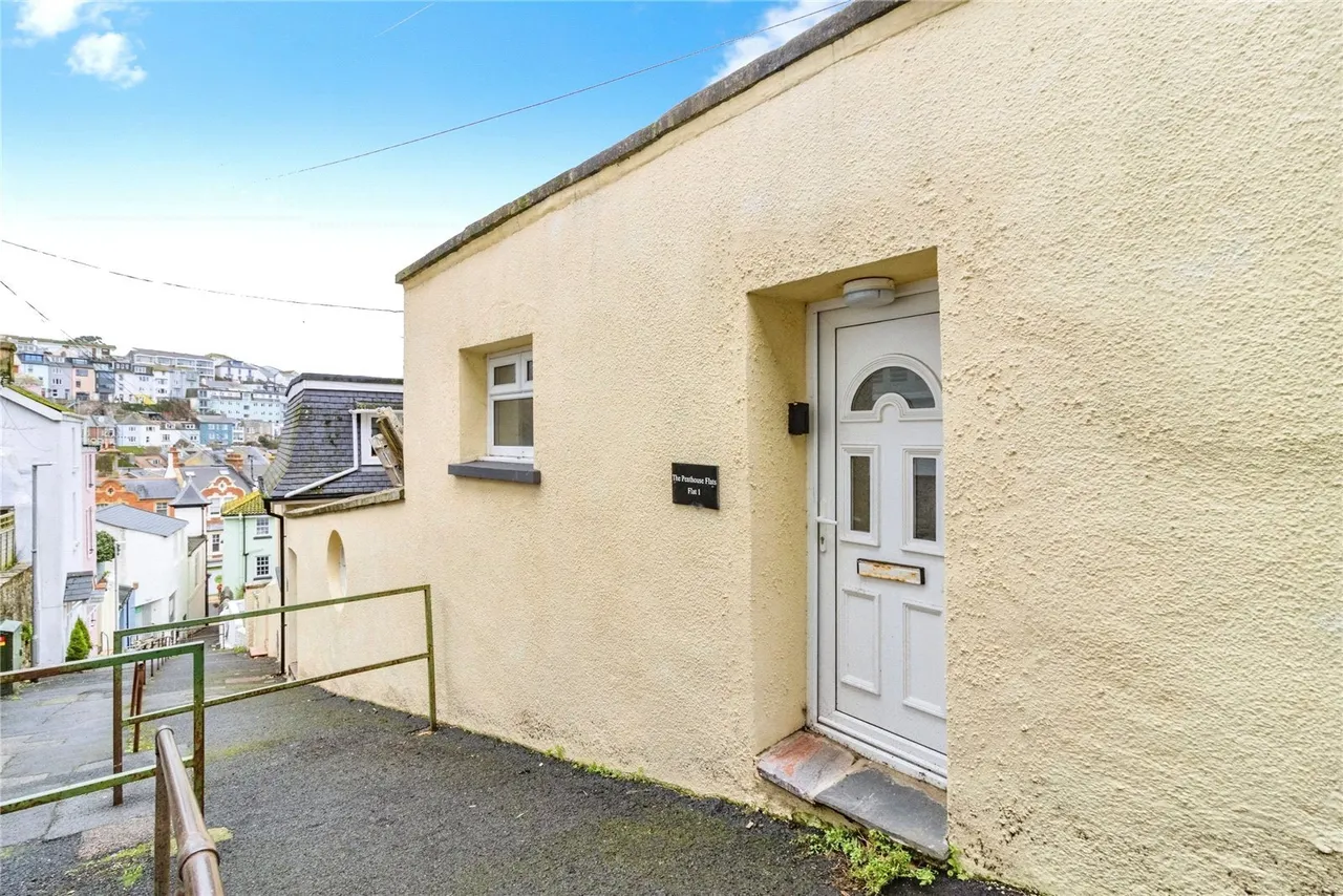 2 bed flat for sale, St. Peters Hill, Brixham, TQ5