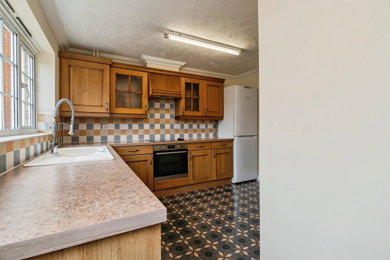 Ensign Way, DISS, photo 4