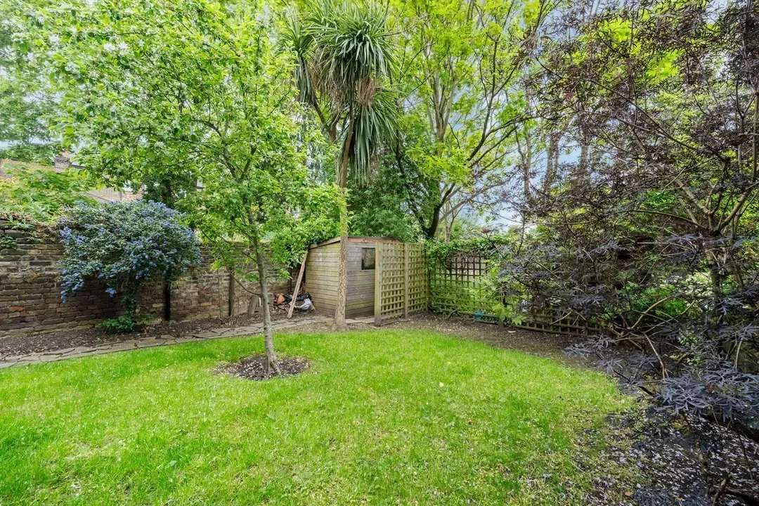 St. Cuthberts Road, Kilburn, London, NW2, photo 22