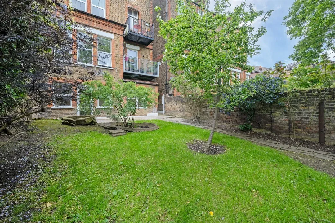 St. Cuthberts Road, Kilburn, London, NW2, photo 8