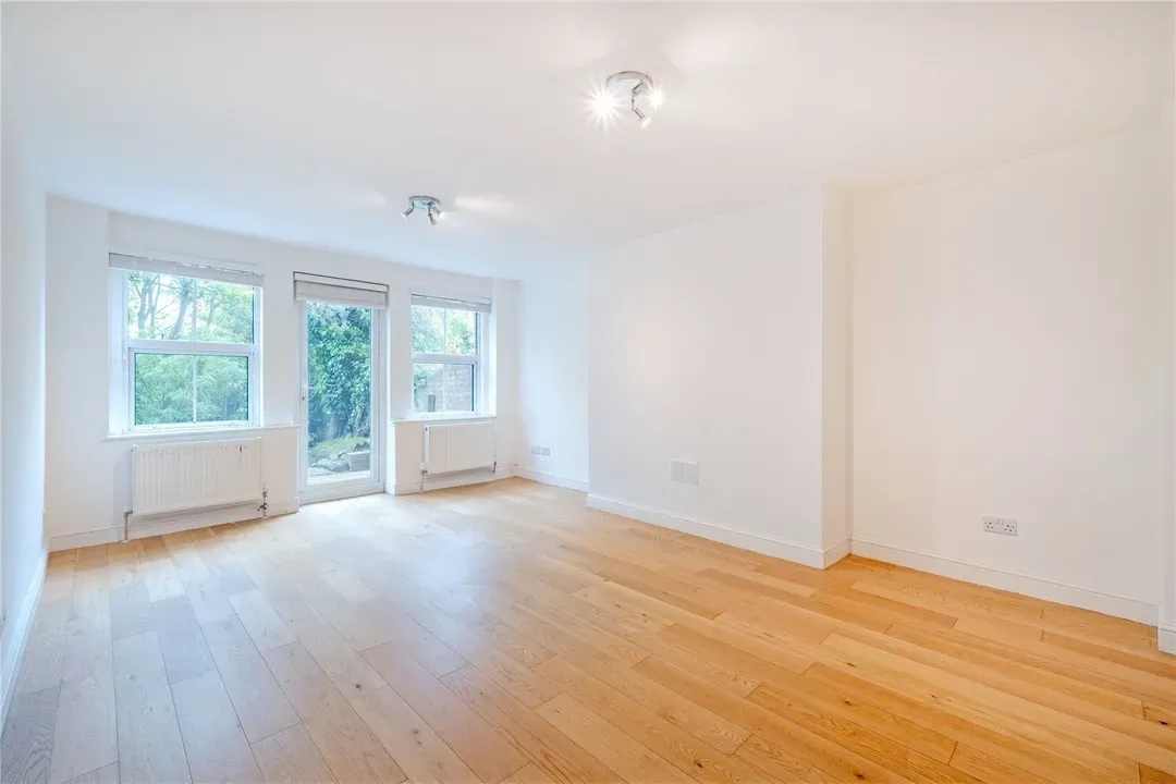 St. Cuthberts Road, Kilburn, London, NW2, photo 11