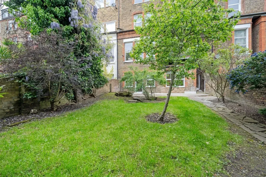 St. Cuthberts Road, Kilburn, London, NW2, photo 18