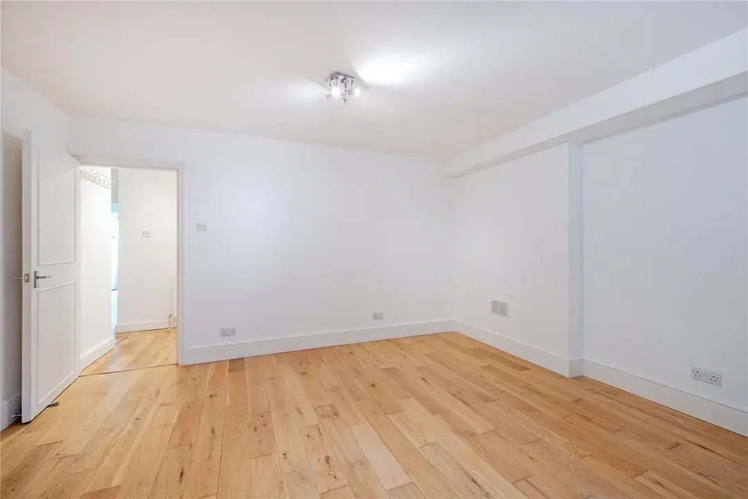 St. Cuthberts Road, Kilburn, London, NW2, photo 15
