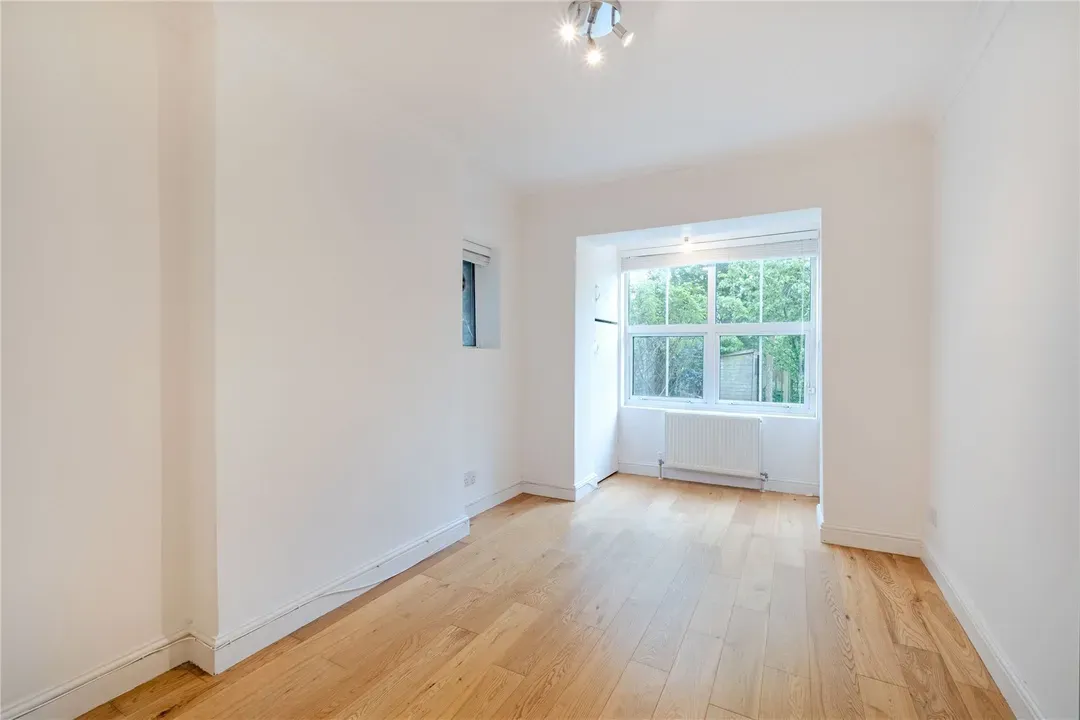 St. Cuthberts Road, Kilburn, London, NW2, photo 16