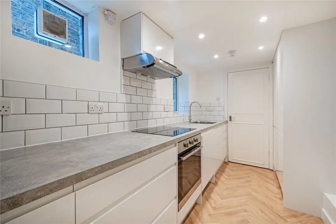 St. Cuthberts Road, Kilburn, London, NW2, photo 12