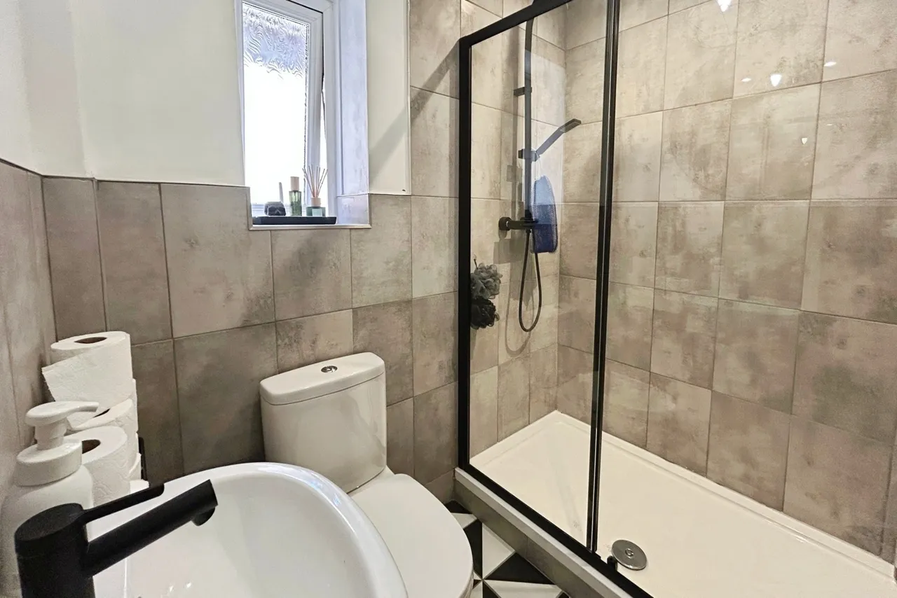 Copse Avenue, Farnham, Surrey, GU9 9ED, photo 13