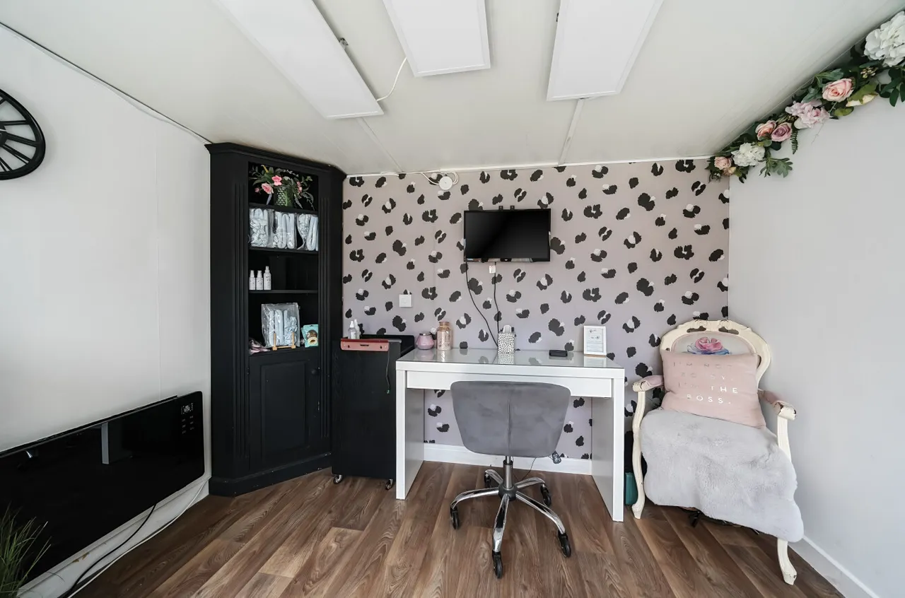 Copse Avenue, Farnham, Surrey, GU9 9ED, photo 18