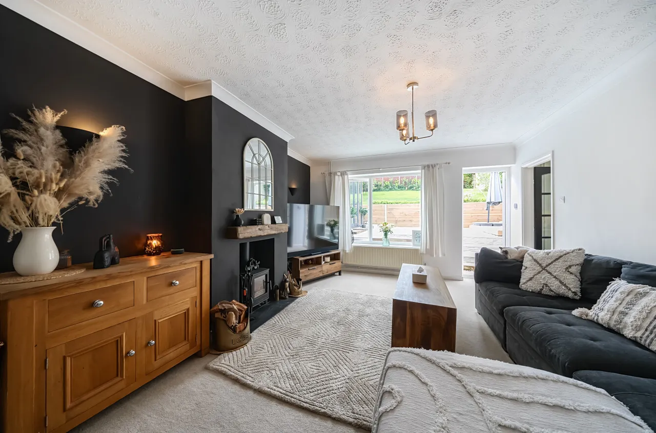 Copse Avenue, Farnham, Surrey, GU9 9ED, photo 2