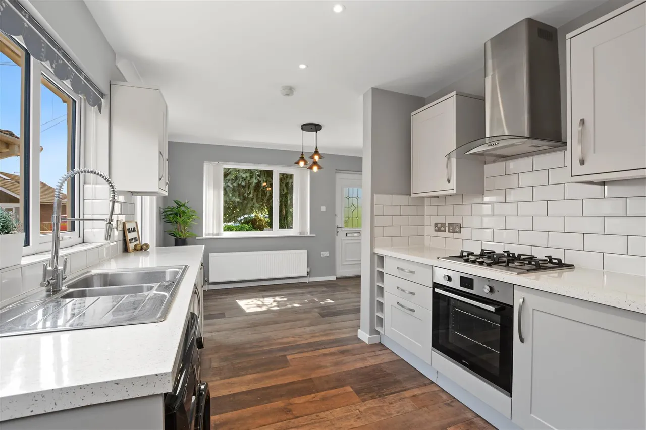 Paddock Close, Calverton, NG14, photo 2