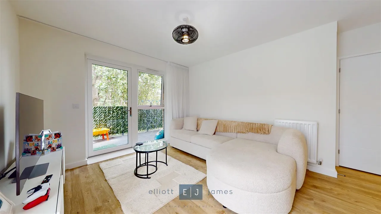 Epping Gate, Borders Lane, Loughton, photo 9