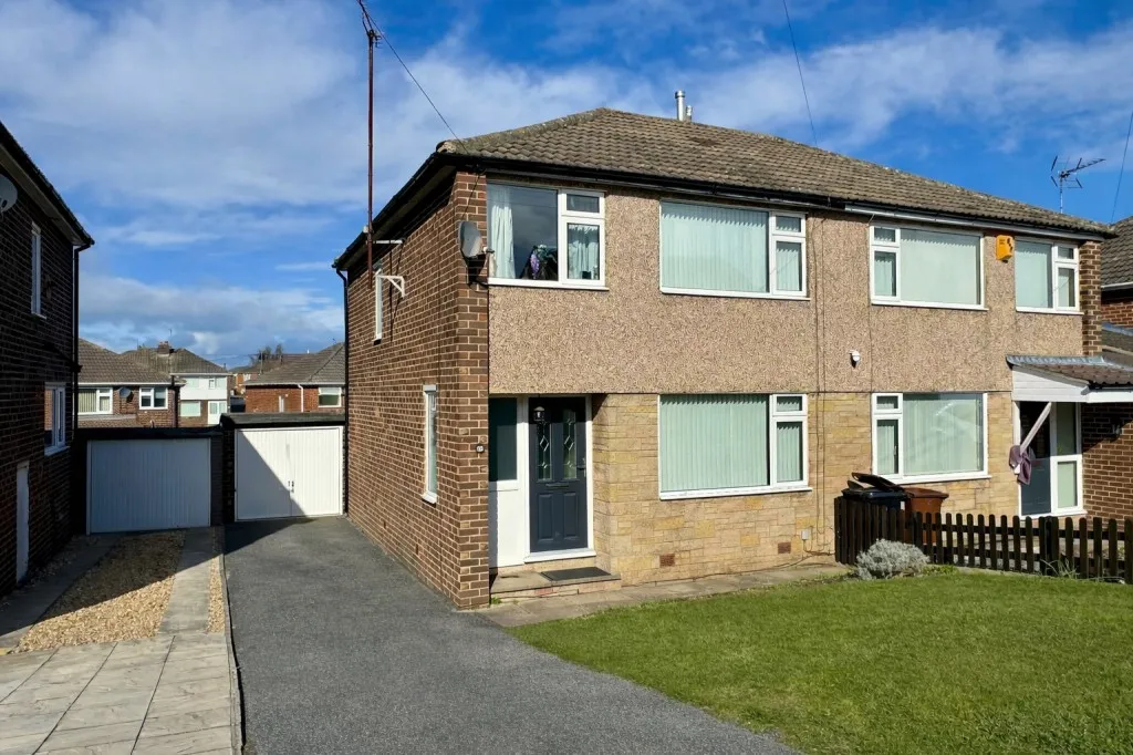 3 bed house for sale, Wetherby ~ Poplar Avenue, LS22