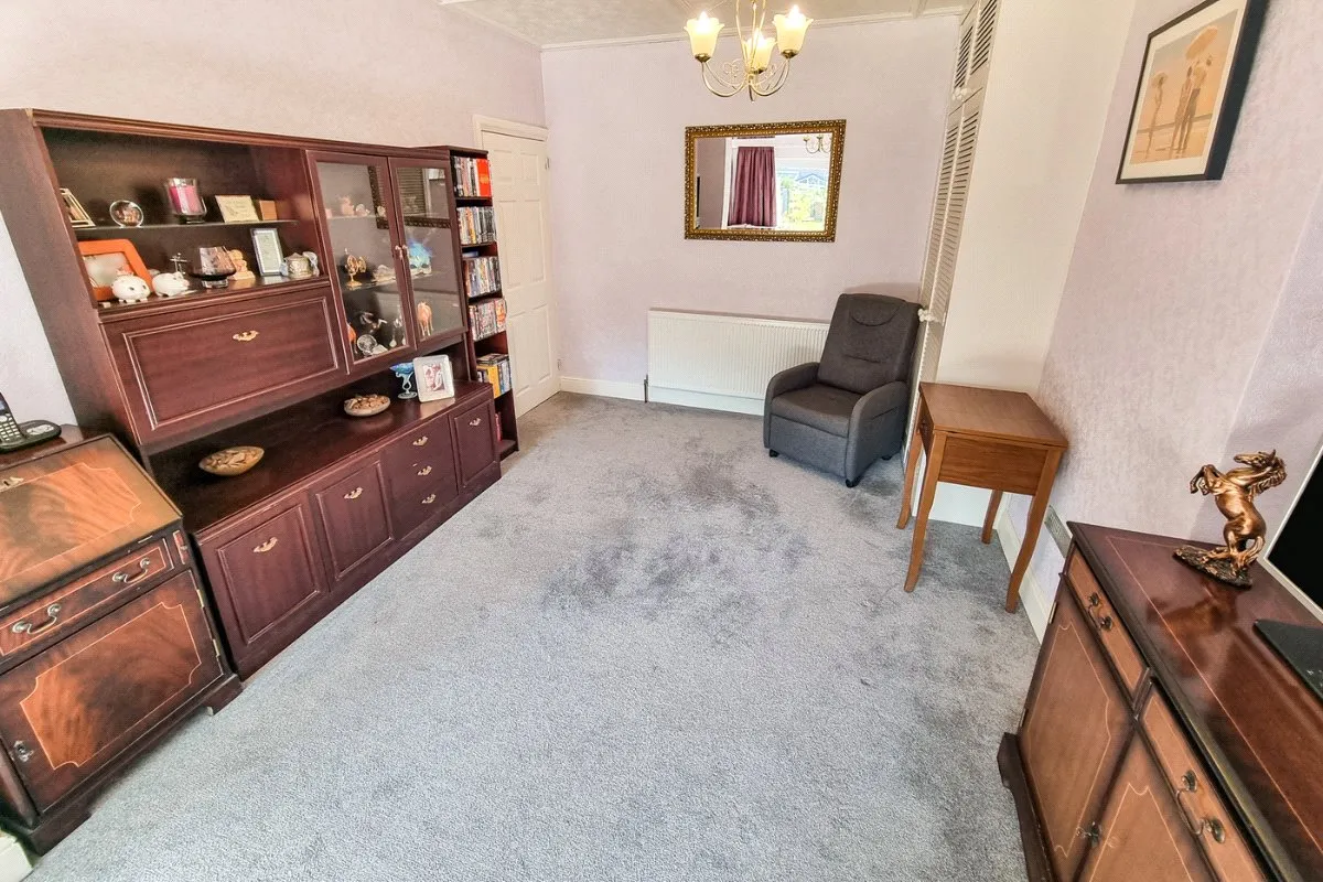 Coleford Bridge Road, Mytchett, Camberley, Surrey, GU16 6DH, photo 10