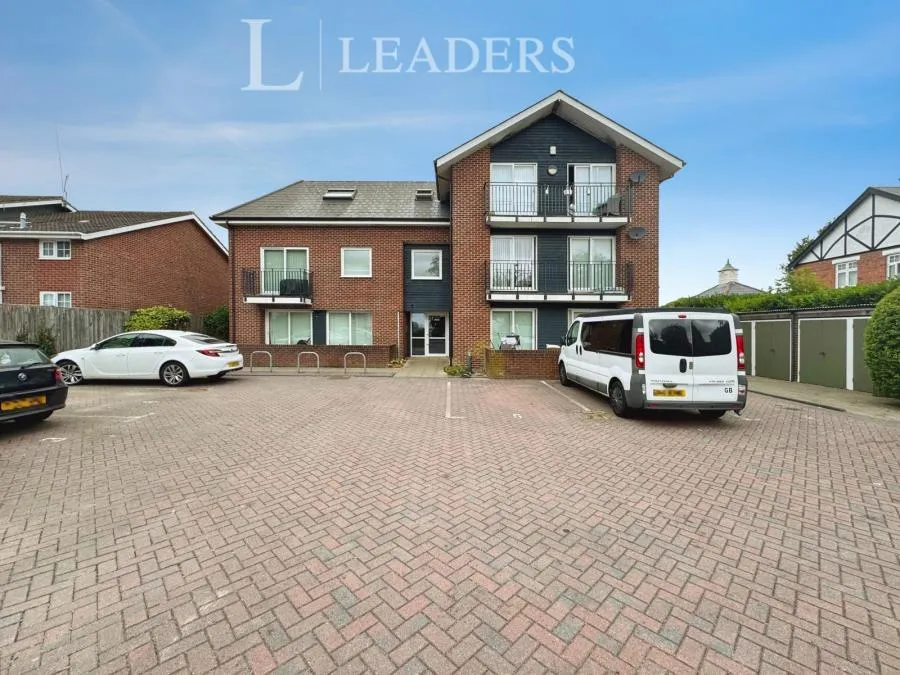 London Road, Waterlooville, PO7, photo 2