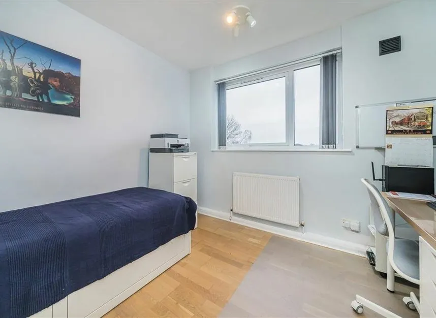 Church Grove, Hampton Wick, KT1, photo 5