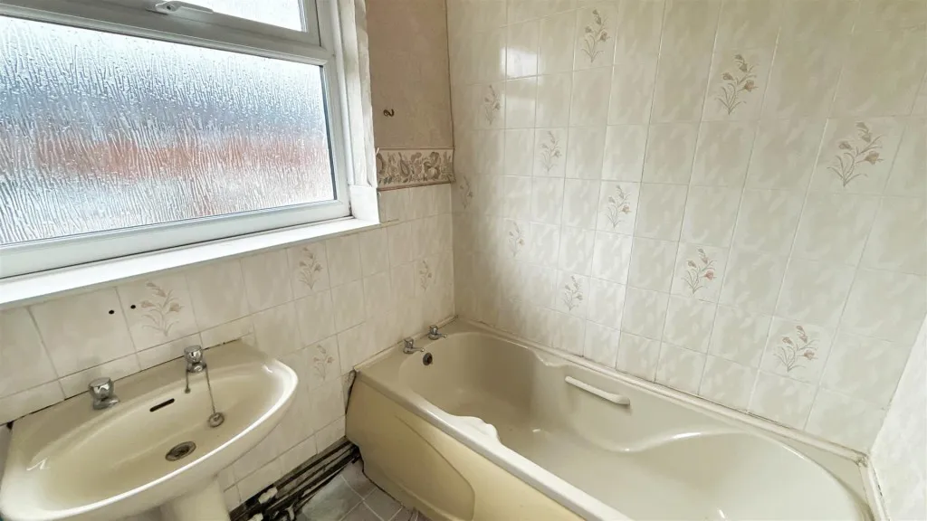 Rydal Grove, Farnworth, BL4, photo 4