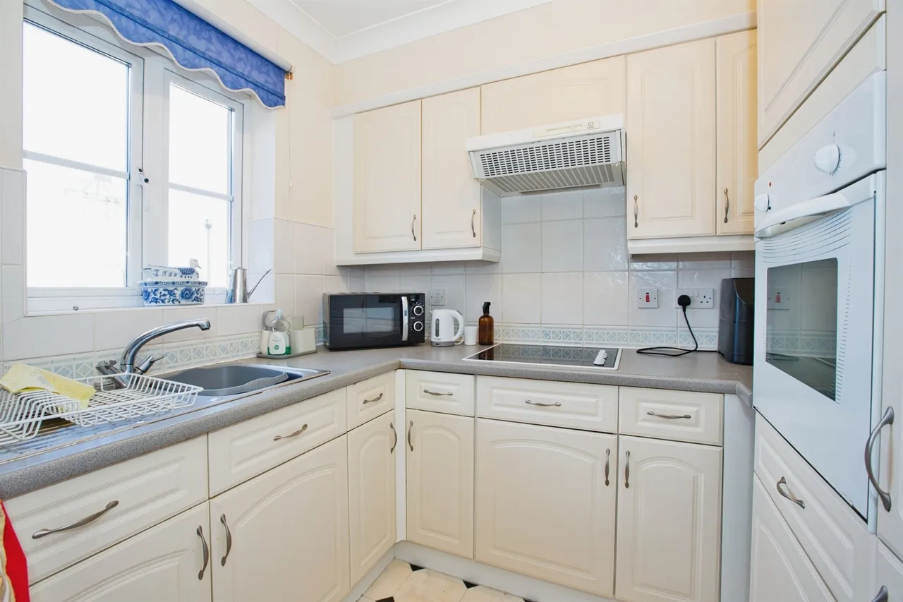 South Street, Yeovil, photo 6