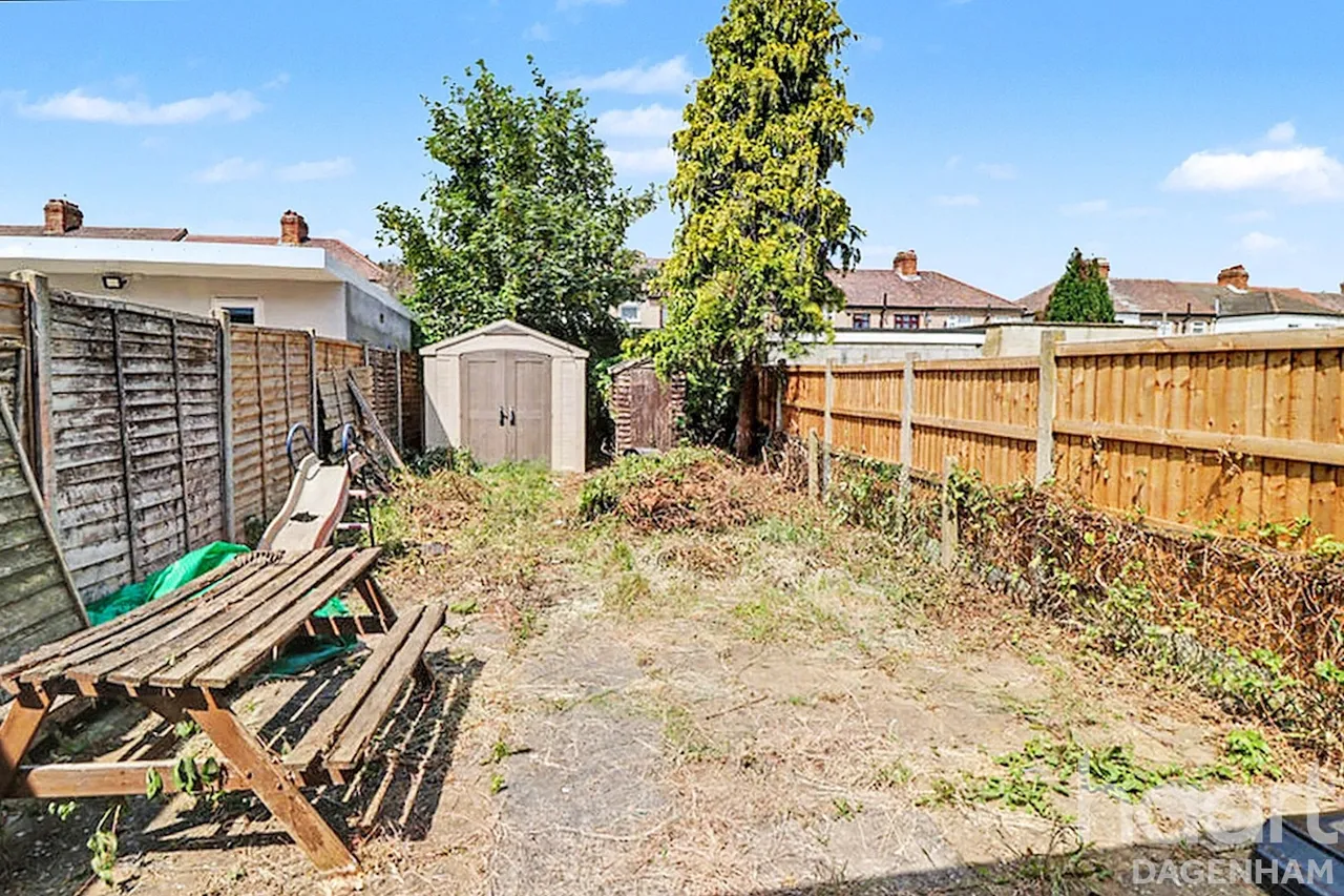 Crescent Road, Dagenham, RM10, photo 8
