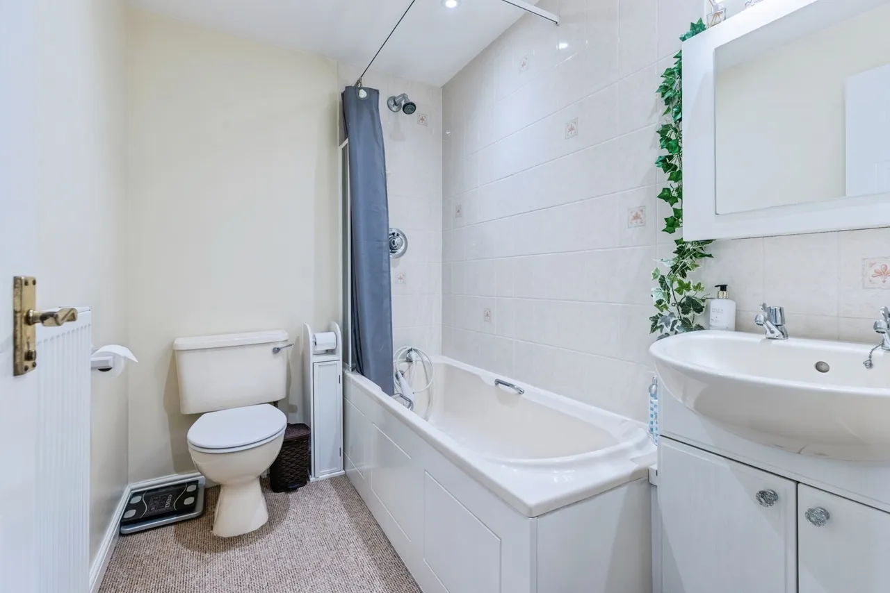 Redwood Drive, Chorley, PR7, photo 11
