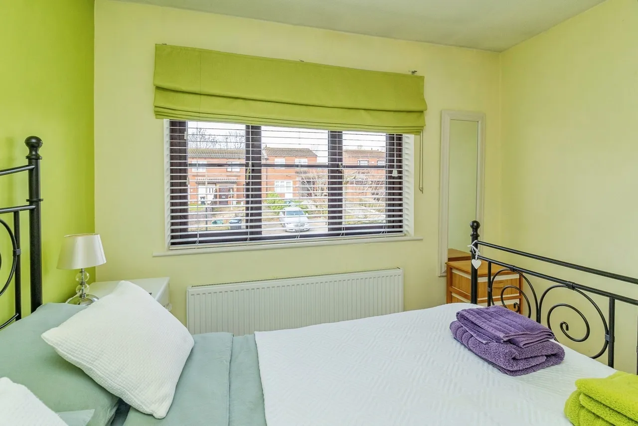 Stamford Avenue, Springfield, Milton Keynes, Buckinghamshire, MK6, photo 11