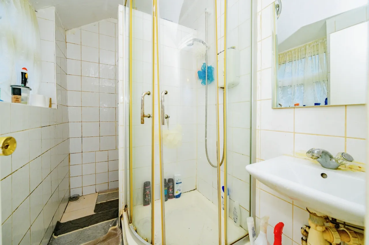 Hillborough Road, Luton, Bedfordshire, LU1, photo 6
