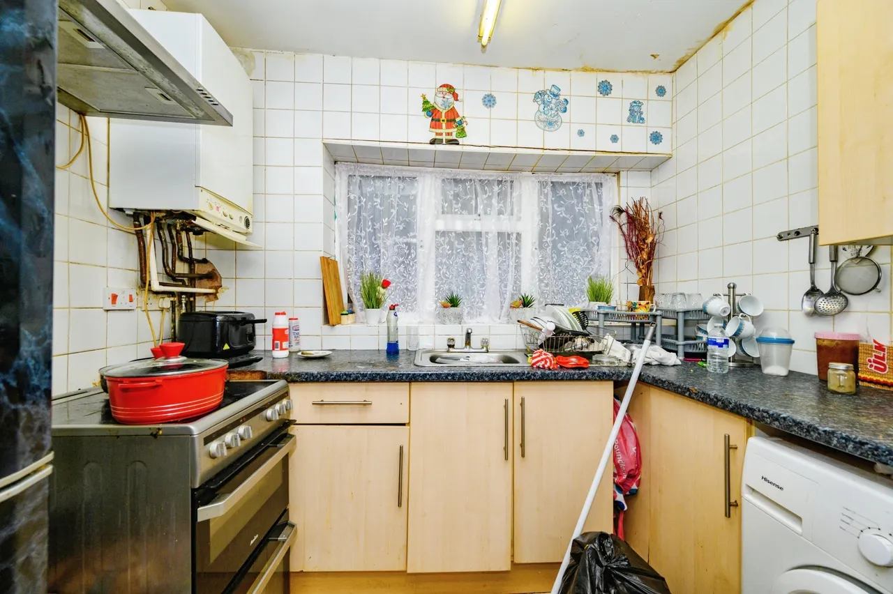 Hillborough Road, Luton, Bedfordshire, LU1, photo 4