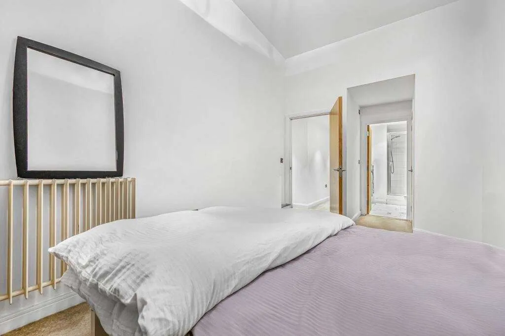 Hanover Avenue, London, E16, photo 11