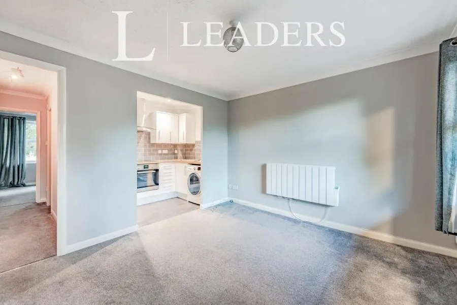Richborough Court, Crawley, RH11, photo 2