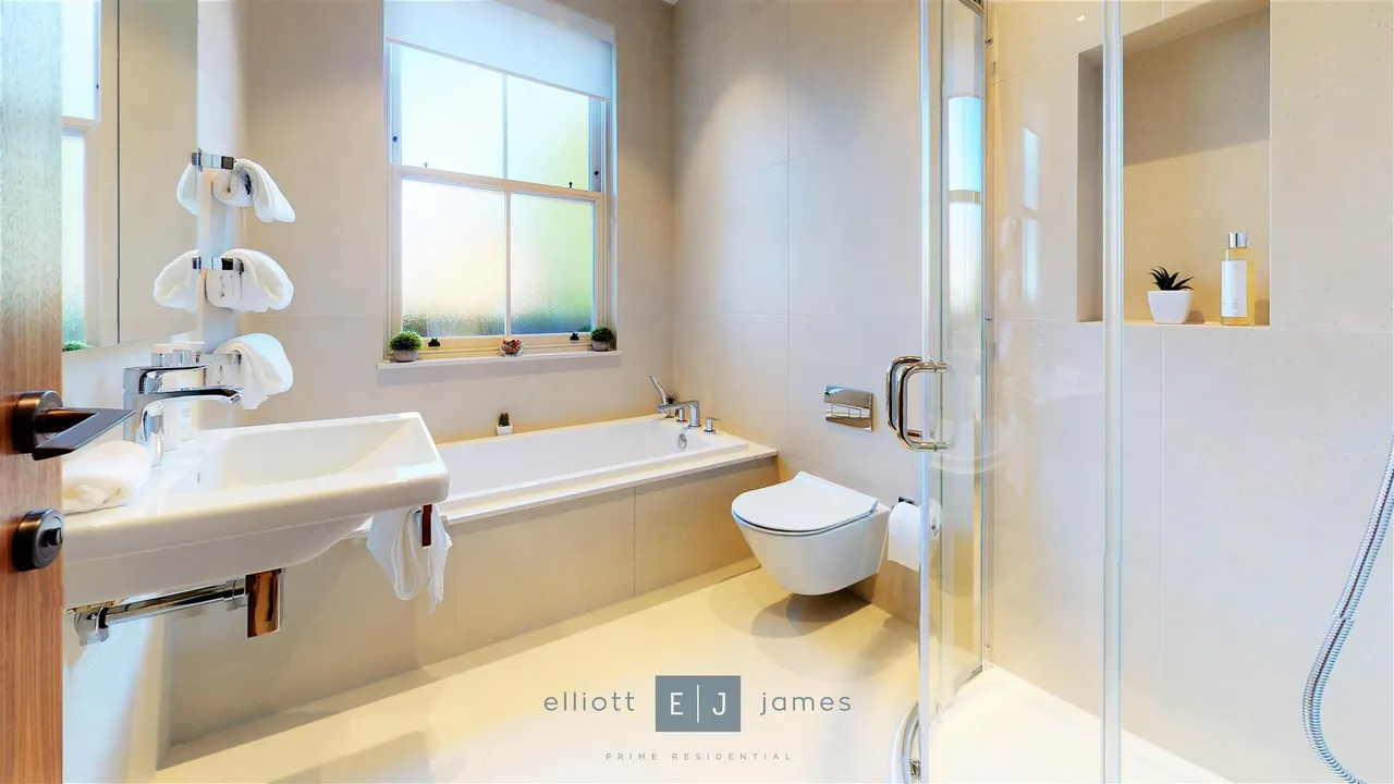 Connaught Avenue, Loughton, IG10, photo 9